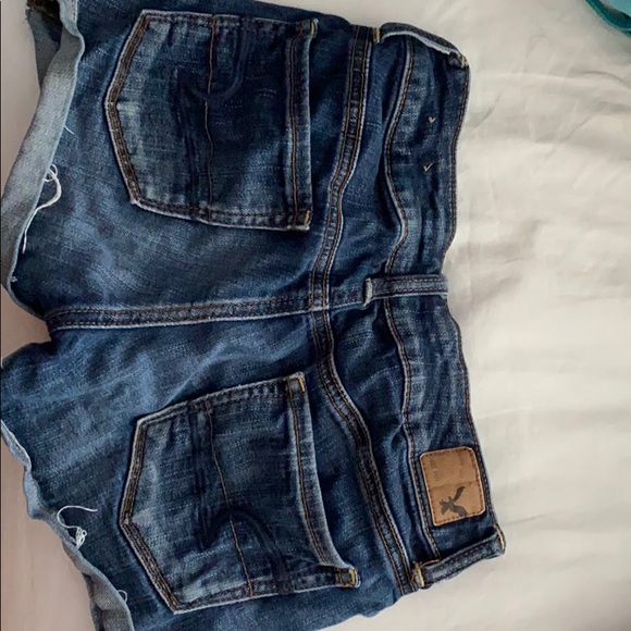 AEO JEAN SHORTS - Picture 2 of 2